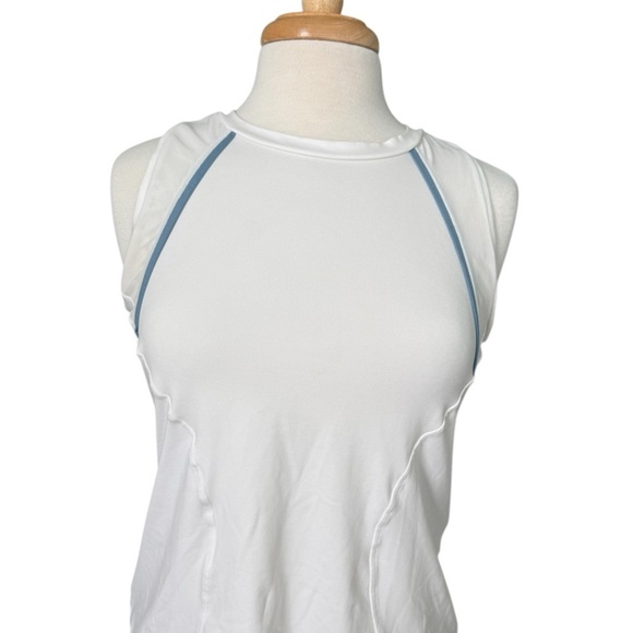 Sofiabella Women's White Sleeveless Top Size Large - Picture 2 of 10